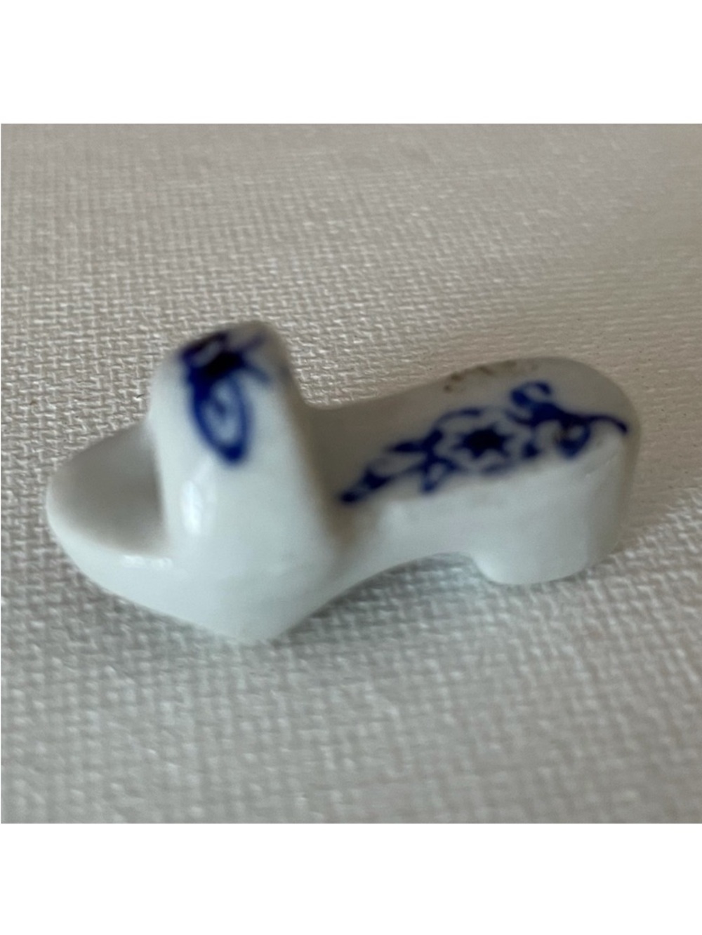 💕2/$20 💕 miniature Chinese porcelain slipper handmade